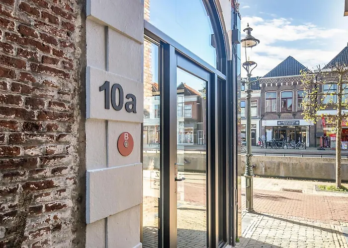 Snoozz Hotels Bolsward Boutique hotel zonder receptie met digitale sleutel