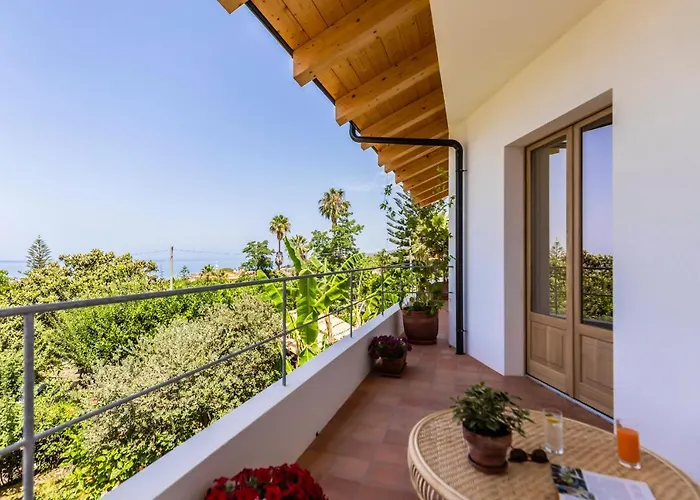 Hibiscusuno Tropea Residence