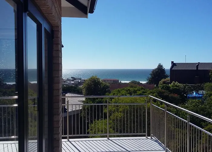 The Lookout Deck - Near Secrets Beach Jeffreys Bay
