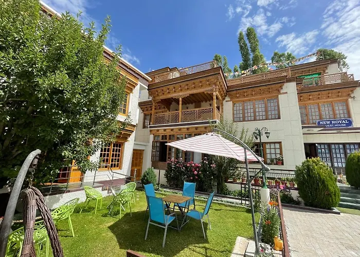 New Royal Guest House Leh