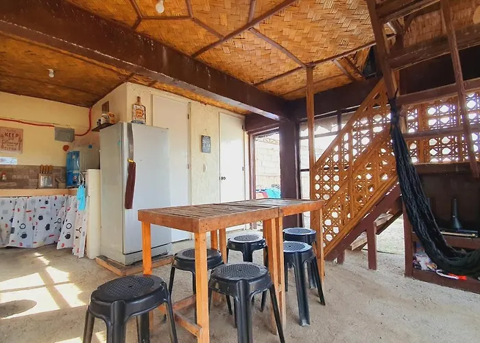 Calatagan'S Bahay Kubo - With Beach Access