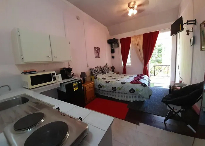 Angler Apartments Saint James