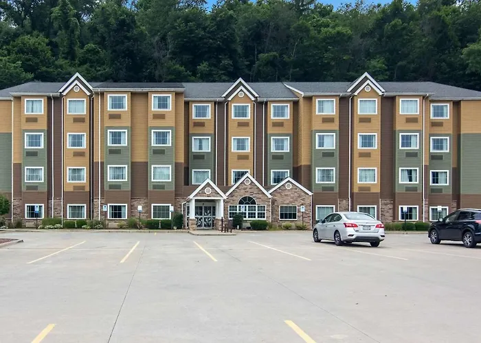 Sleep Inn & Suites Steubenville At The University