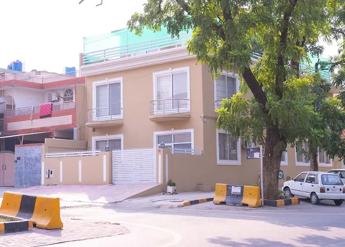 Islamabad Lodges