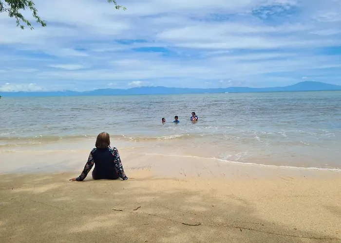 Calatagan'S Bahay Kubo - With Beach Access
