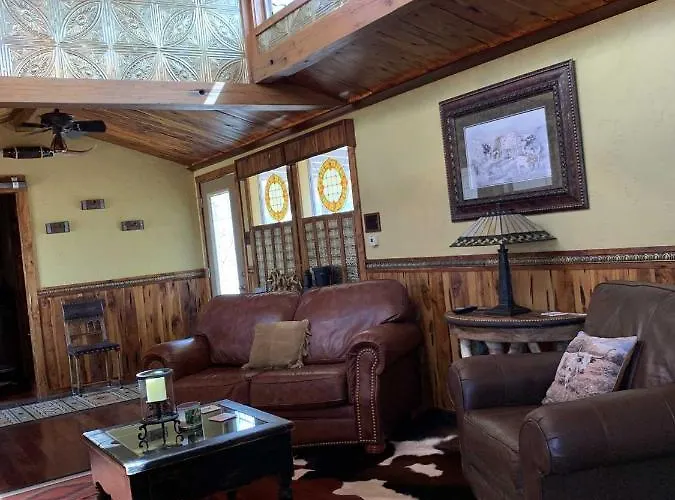 Tabasco Ranch - Antler Cabin Comfort