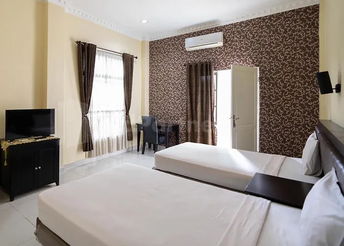 Carolina Transit Hotel Medan