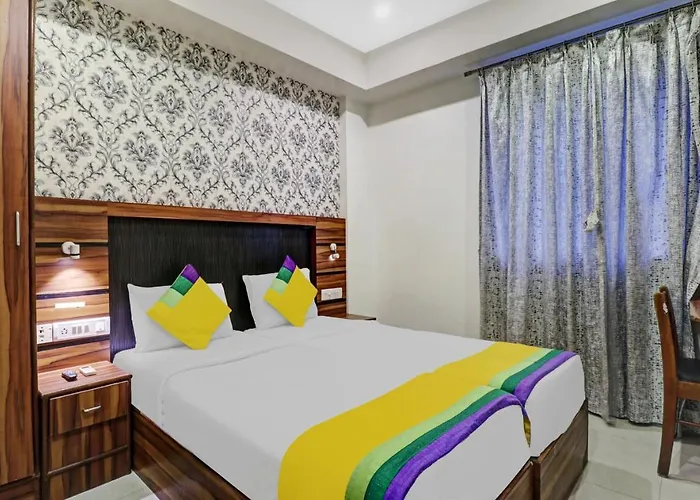 Itsy Hotels Elmas Golden Key Bangalore