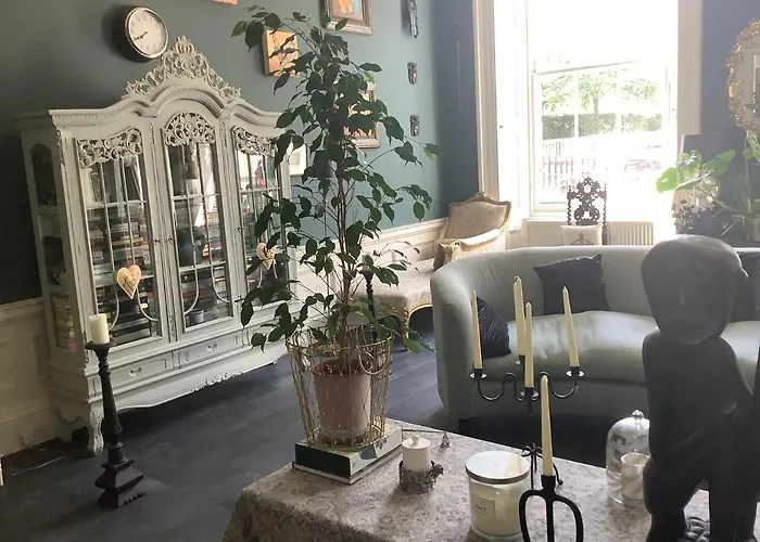 A Room In The City - West Edimburgo