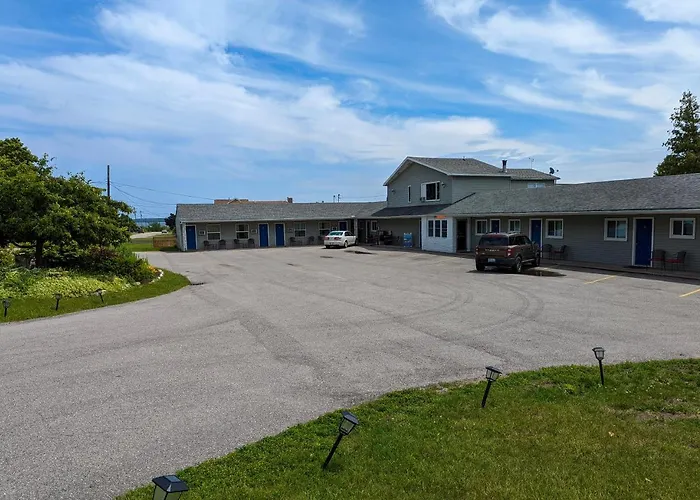 Huron Inn Saint Ignace
