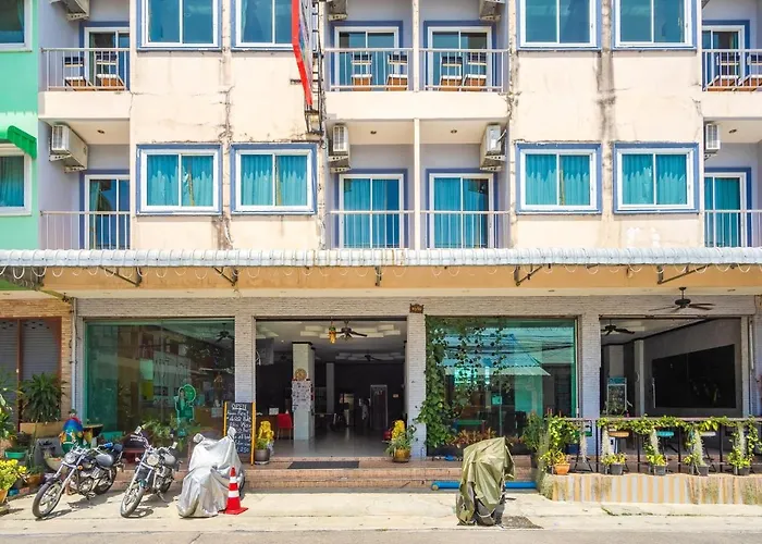 Art Mansion Patong Hotel