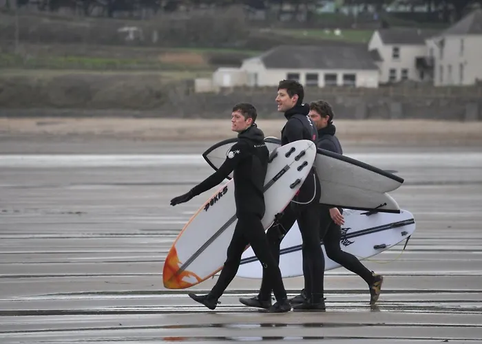 Walking On Waves Surf Camp & Lodge Croyde