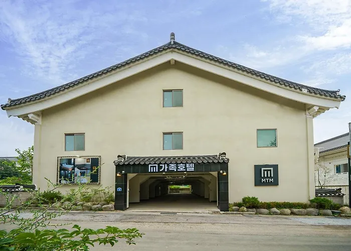 Mtm Family Hotel Gyeongju