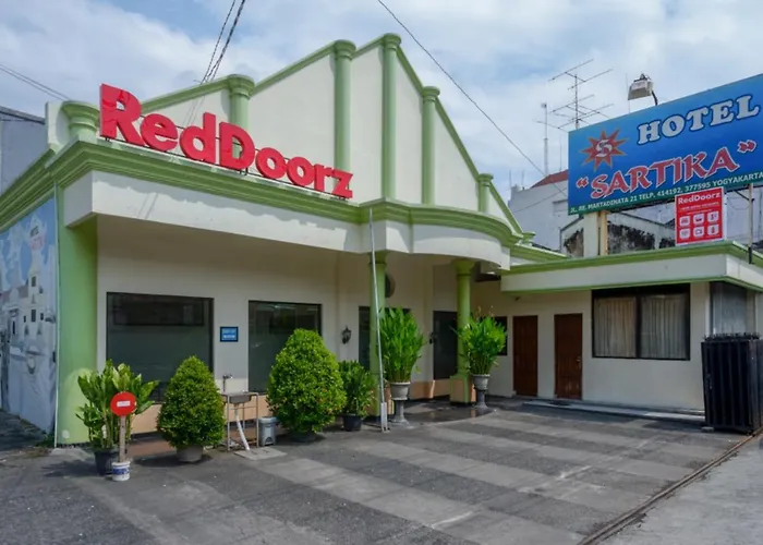 Reddoorz At Hotel Sartika Yogyakarta