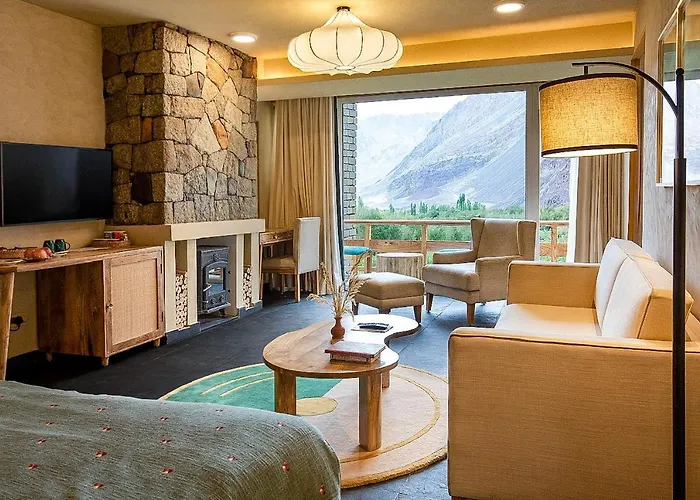 Stone Hedge Hotel Nubra