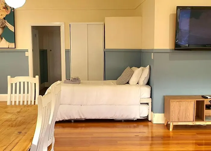 Coppers Hill Private Accommodation Gloucester