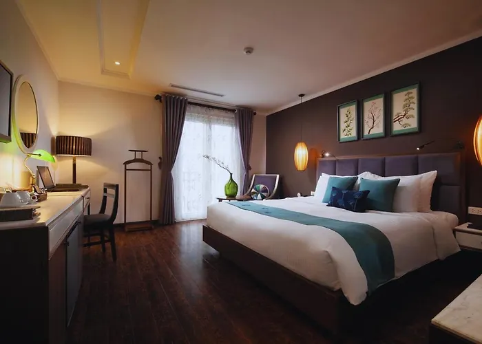 Hotel Emerald Waters Classy Hà Nội