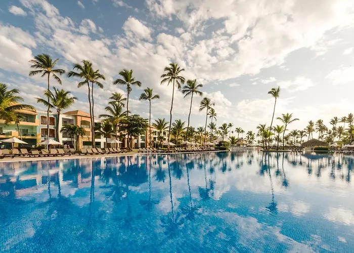 HotelsOcean Blue & Sand Beach