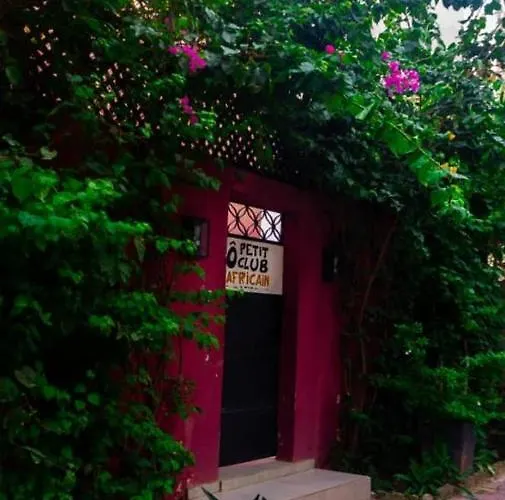 Bed and Breakfast O Petit Club Africain Dakar