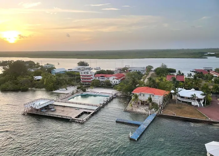 Coral View Beach Resort Utila