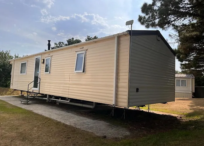 Contemporary Caravan At Newquay Holiday Park