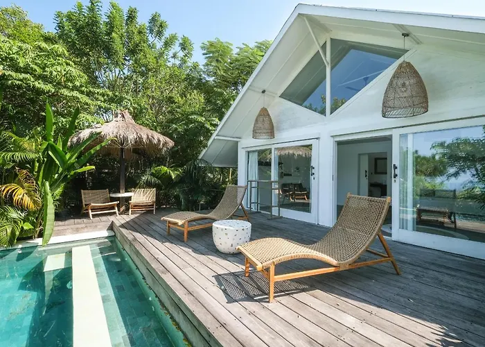 Salty Breeze Bali Hotel Ungasan 