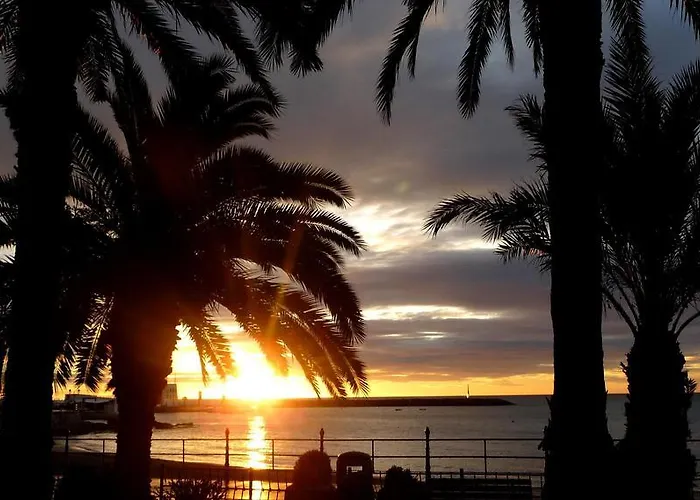 Hostal Yebisah Santa Eularia des Riu
