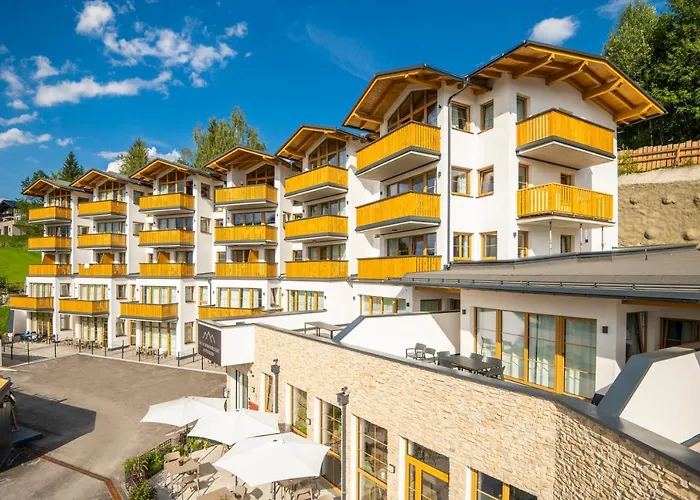 AlpenParks Hotel&Apartment Alpendorf Sankt Johann im Pongau