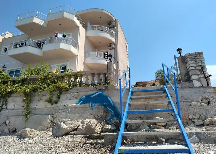 Magic Ionian Apartments & Rooms Himare
