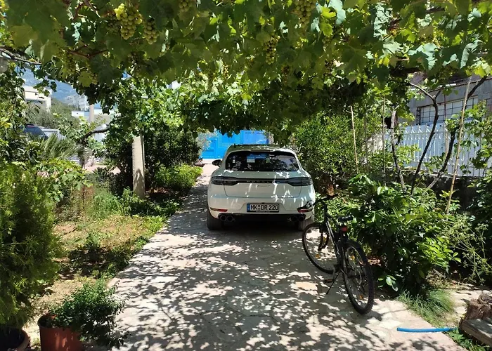 Magic Ionian Apartments & Rooms Himare