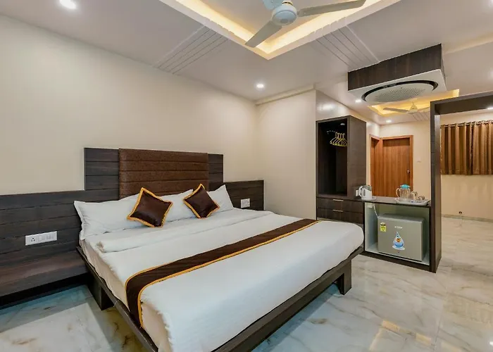 Hotel Aatithya Satkar Near Mahalaxmi Temple Kolhapur