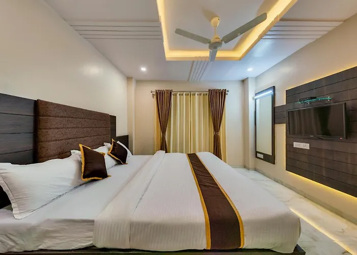 Hotel Aatithya Satkar Near Mahalaxmi Temple Kolhapur