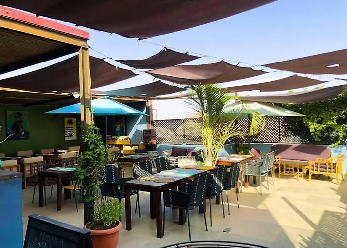 Bed and Breakfast O Petit Club Africain Dakar
