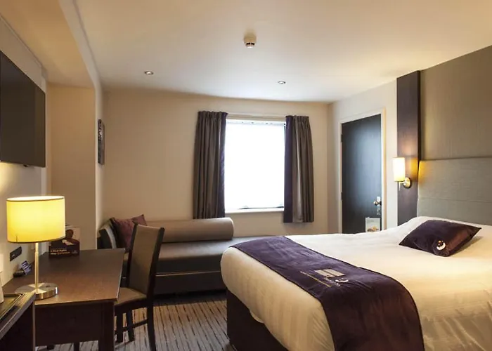 Premier Inn Dundee North