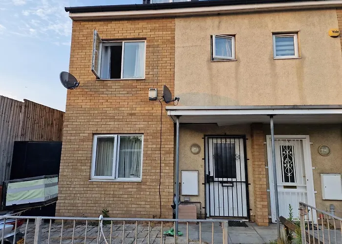 Mile End Budget Guesthouse London