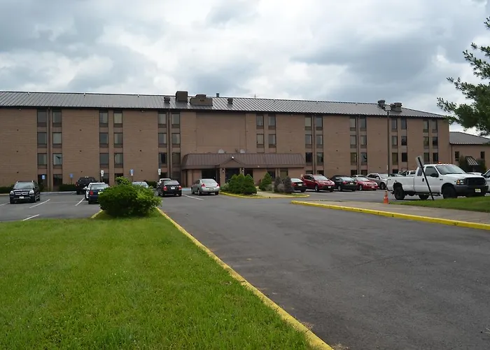 Ramada South Plainfield/Piscat Hotel
