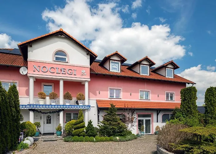 Noclegi Biala Roza Boleslawiec 