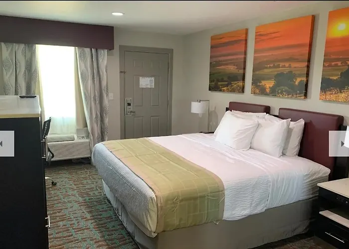 Days Inn By Wyndham Bellville Mansfield