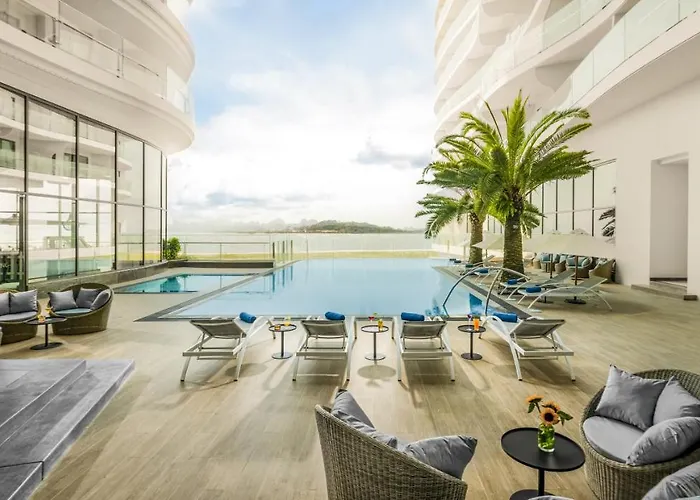 Citadines Marina Halong Hotel