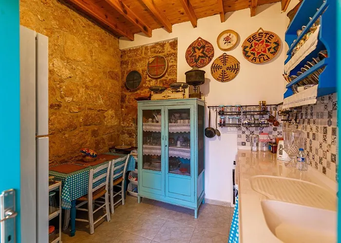 Santa Napa Guest House Famagusta 