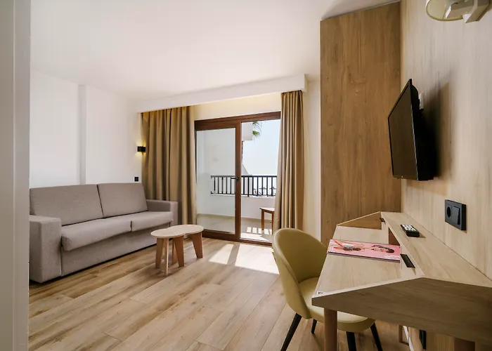 Alua Suites Las Rocas Cala d'Or 
