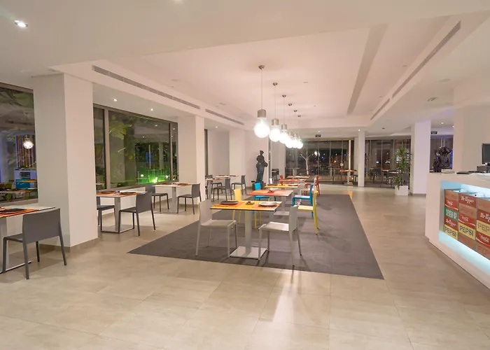 Thb Ocean Beach - Adults Only San Antonio 