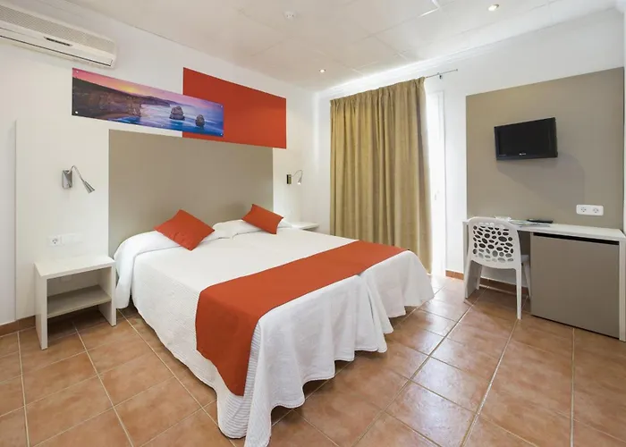 Hostal Adelino San Antonio 