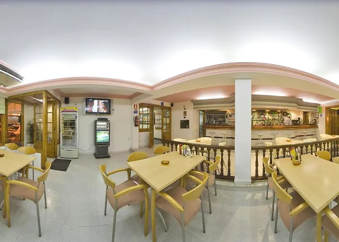 Hostal Adelino San Antonio 