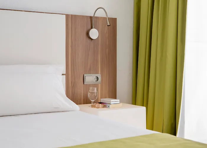 Globales Cala Blanca Hotel