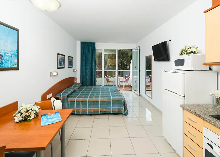 Costa Encantada Resort&Suites Lloret de Mar
