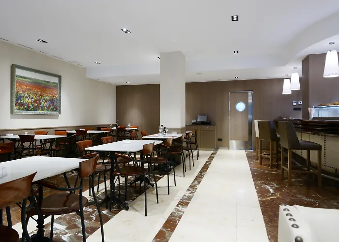 Hotel Pedro I De Aragon 4 Estrellas Superior Huesca