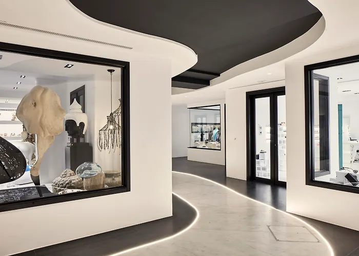 Royal Myconian - Leading Hotels Of The World Elia 
