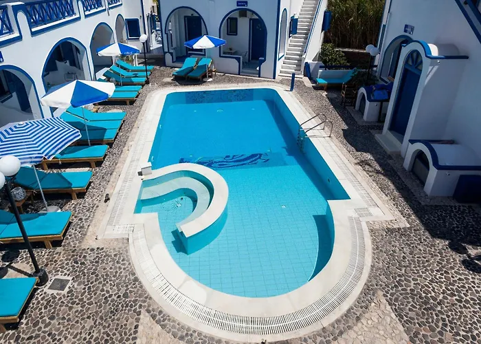 Roula Villa Studios & Apartments Períssa
