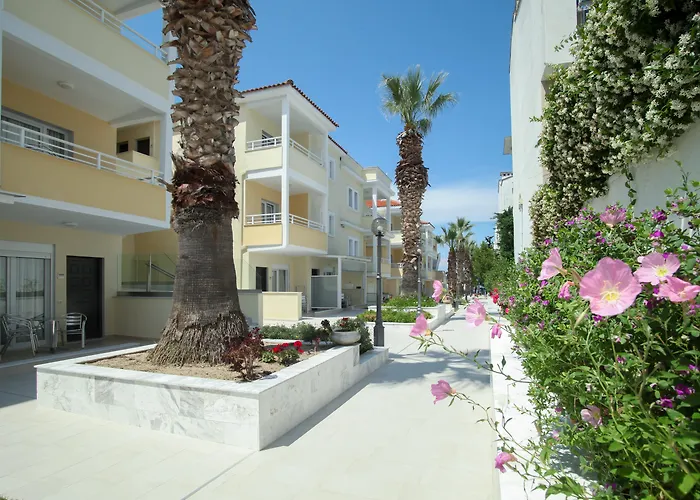 Naias Aparthotel Hanioti